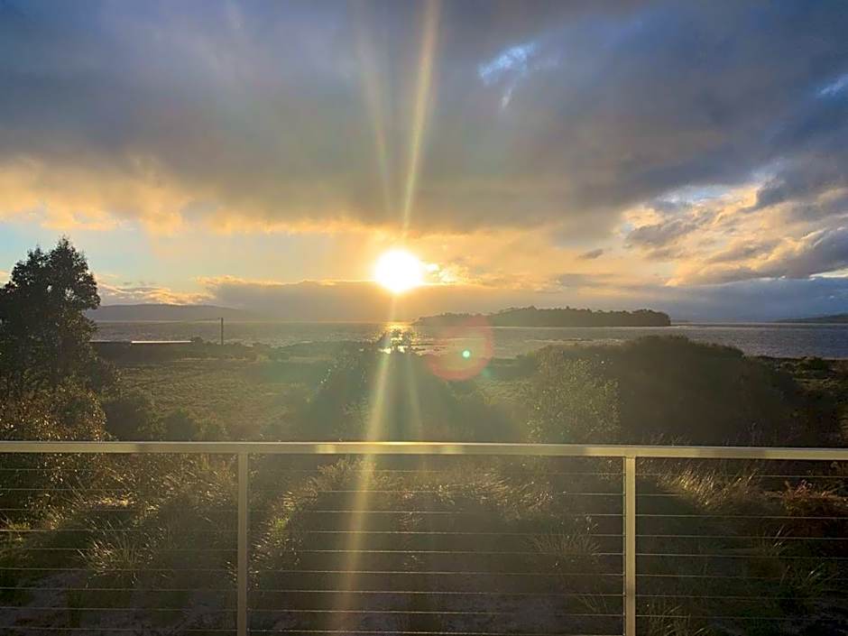 Bruny Island Escapes and Hotel Bruny
