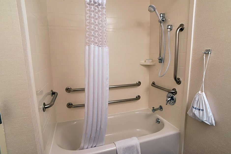 Hampton Inn Springfield-South