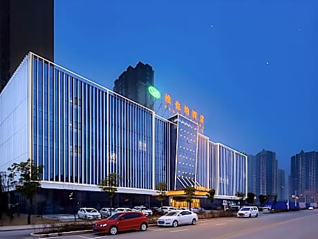 Vienna Hotel Anhui Huainan Government Affairs Center South High-Speed Railway Station