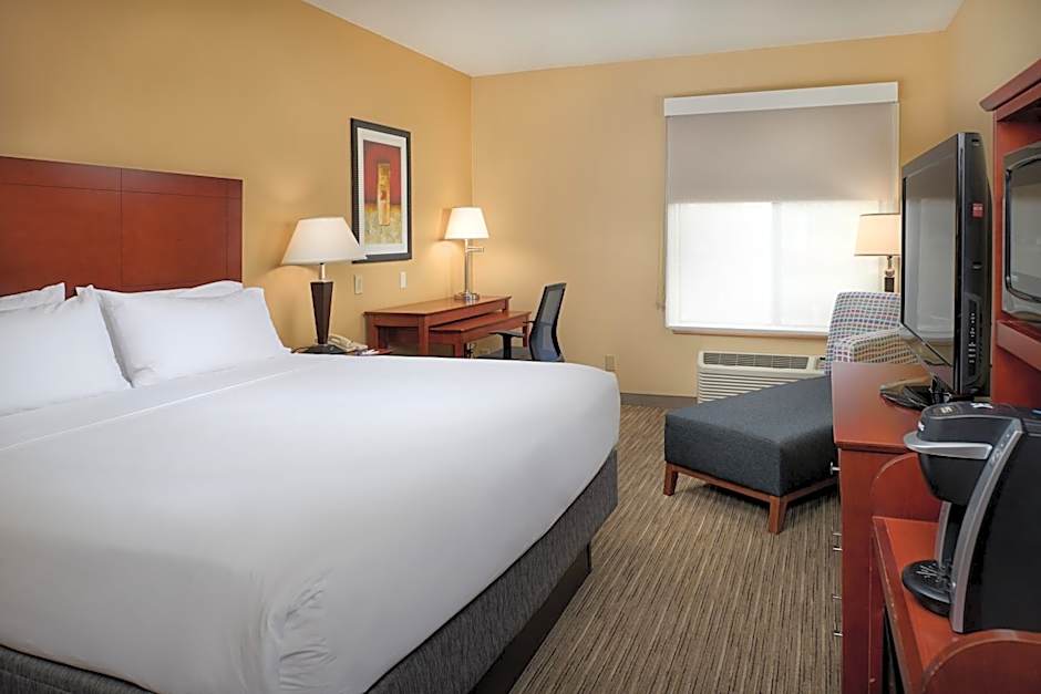 Holiday Inn Express Hotel & Suites Anniston/Oxford By IHG
