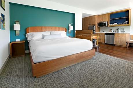 King Studio with Sofa Bed