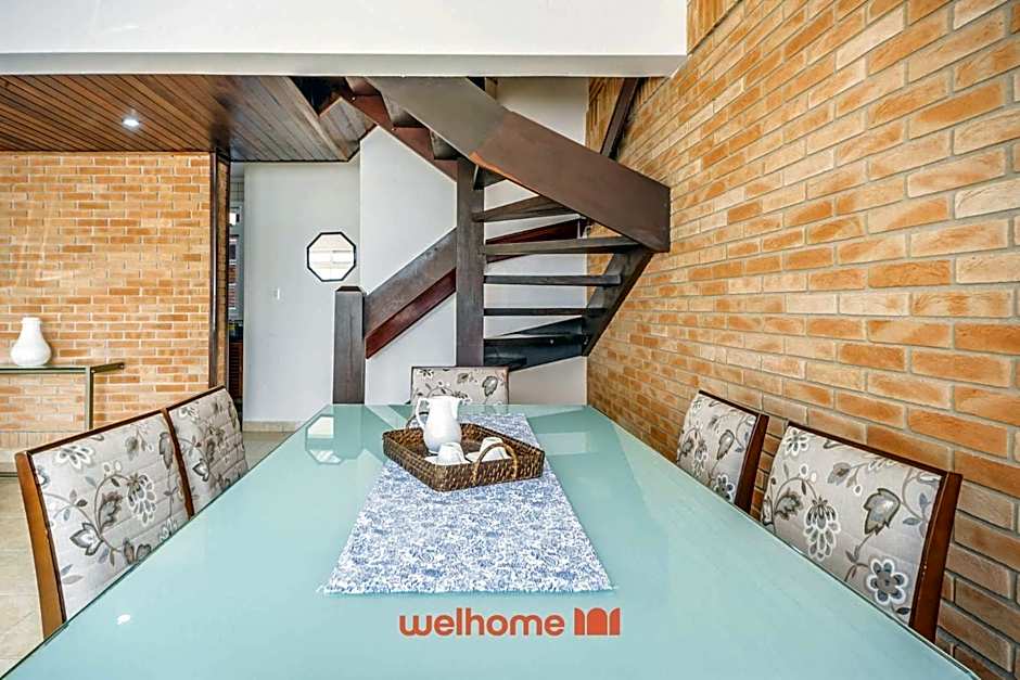 Casa em condomínio a 500m da praia em Bertioga