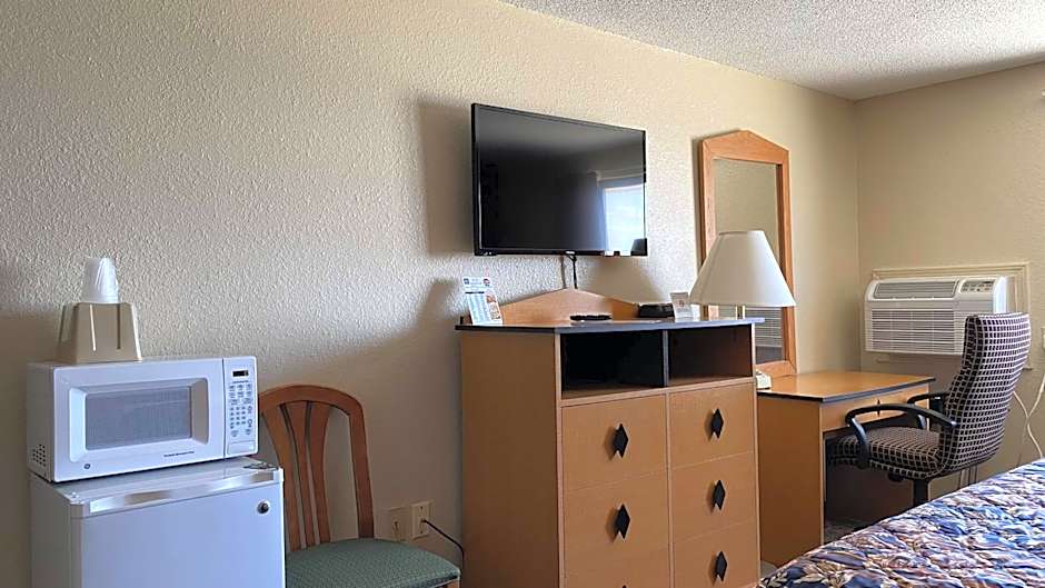 Newton Inn In Newton, KS