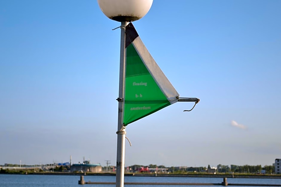 Floating B&B Amsterdam