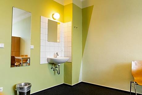 Single Bed in 8 Mixed Dormitory Room
