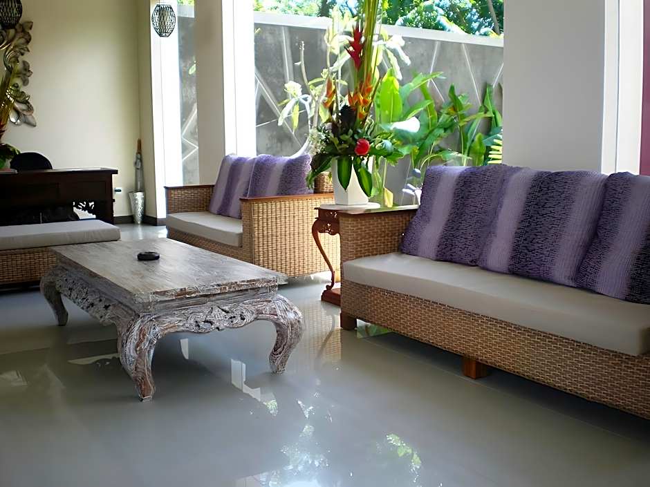 Svarna Suite Seminyak