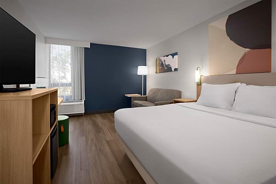 Spark by Hilton Denver East I 70