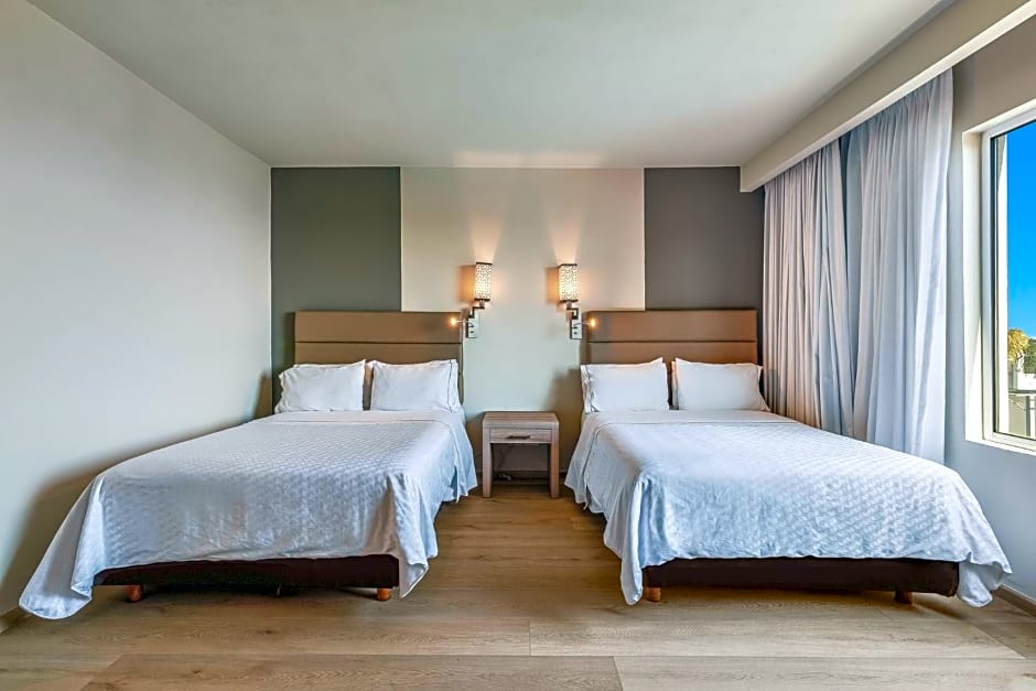 Fiesta Inn Cuernavaca