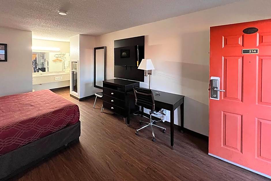 Econo Lodge Inn & Suites Tuscaloosa I-20