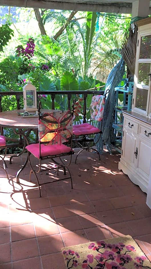 Martinique Treehouse