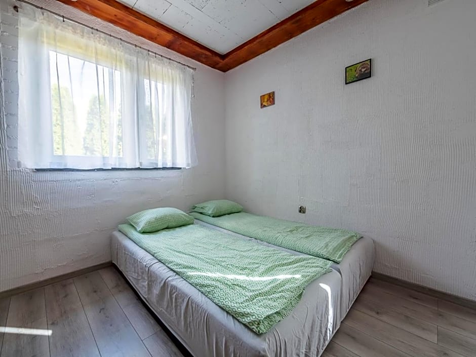 Ośrodek wypoczynkowy - Wczasy w Cichowie