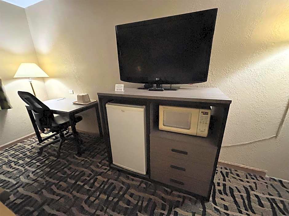 Super 8 by Wyndham McLean/Bloomington SW