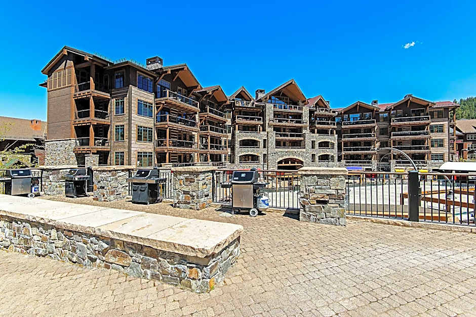 Iron Horse Lodge