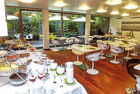 Rock Star Hotel