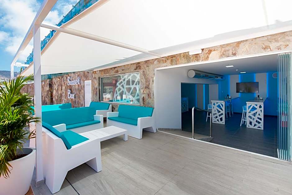 Mogan Princess & Beach Club