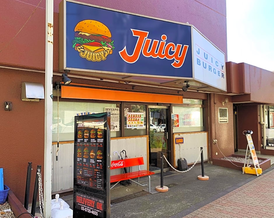Beagle Tokyo Hostel & Apartments