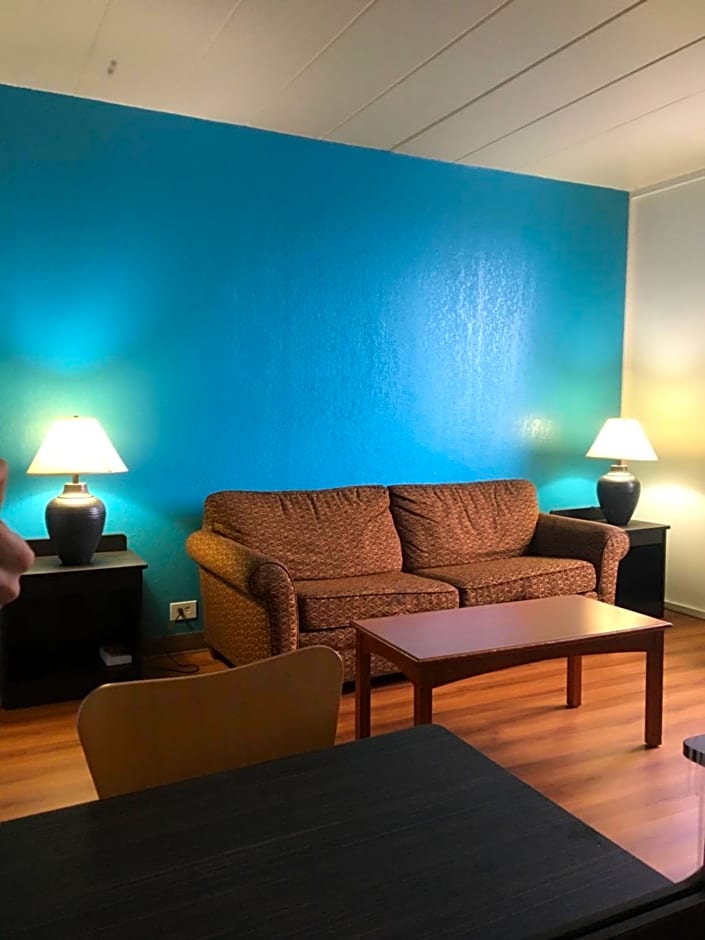 FairBridge Inn Express Melrose Park