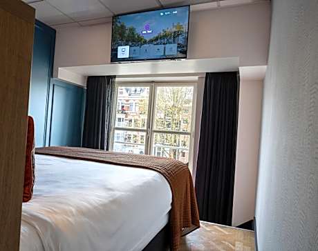 Small Double Room with Canal View