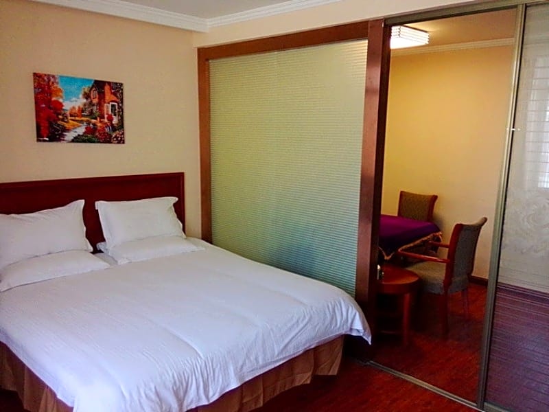 GreenTree Inn Kunshan High Speed Rail Station Hengshan Road Express Hotel
