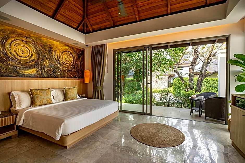 Miskawaan Beachfront Villas