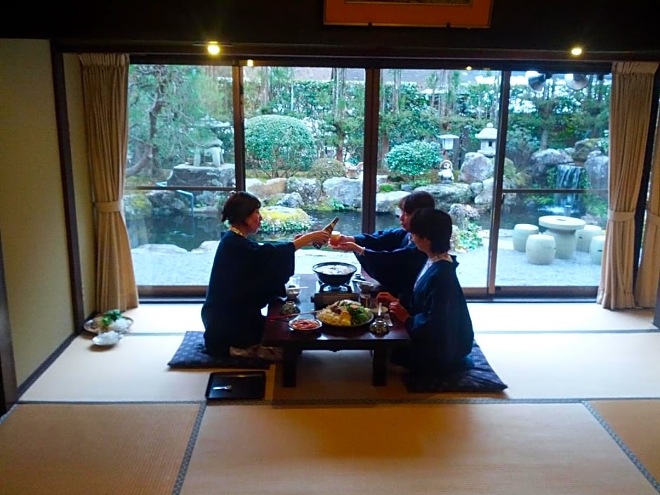 Yumoto Onsen Oharasansou - Mountain Village -