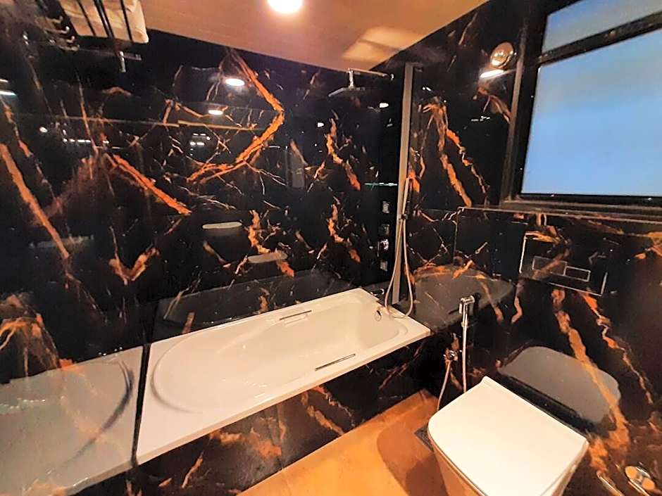 Hotel Amol – Navi Mumbai, KY