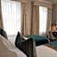 Bishop's Gate Hotel