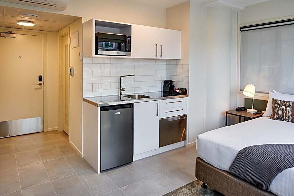 Sojourn Apartment Hotel - Ghuznee