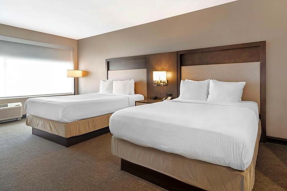 Best Western Plus Executive Residency Rigby's Water World Hotel