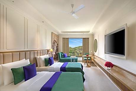 Premium Twin Room with Happy Hours 1+1 (On select Brands only).Timing : 1700hrs – 2000hrs and 10% discount on Spa
