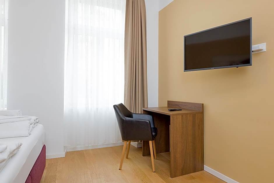 Vienna Stay Apartments or Rooms 1050
