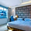 Aura One Hotel