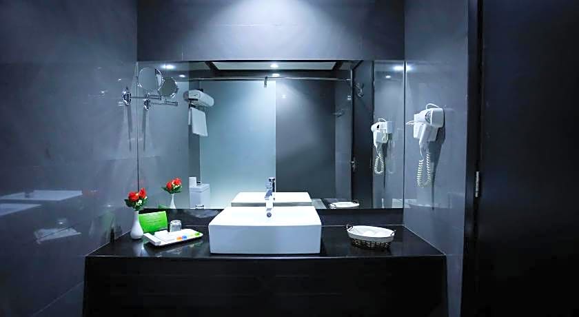 Crystal Palace Hotel