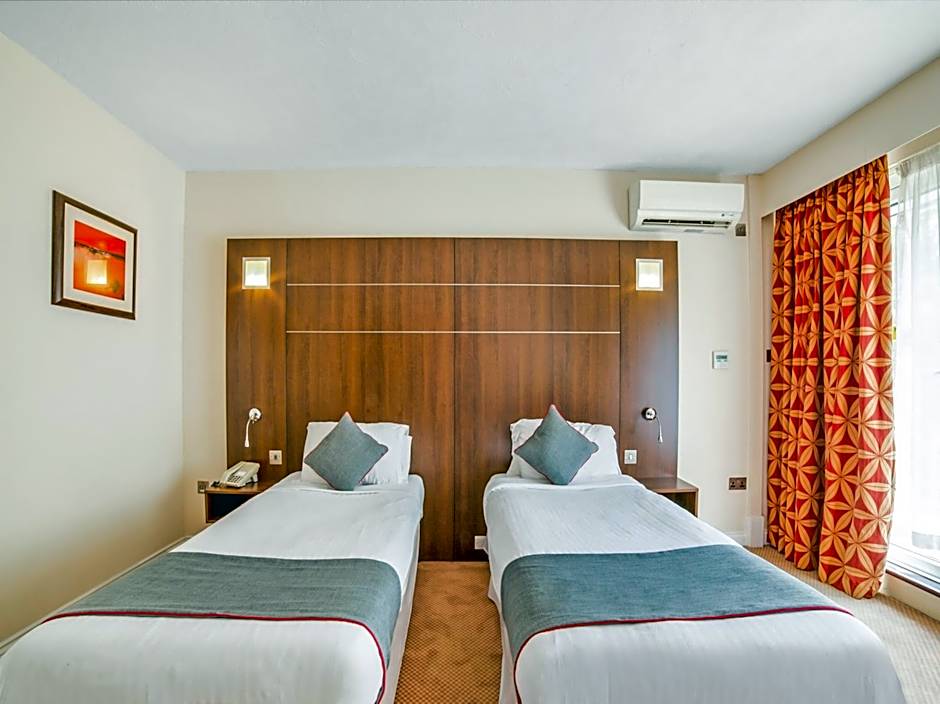 The Bridge House Hotel