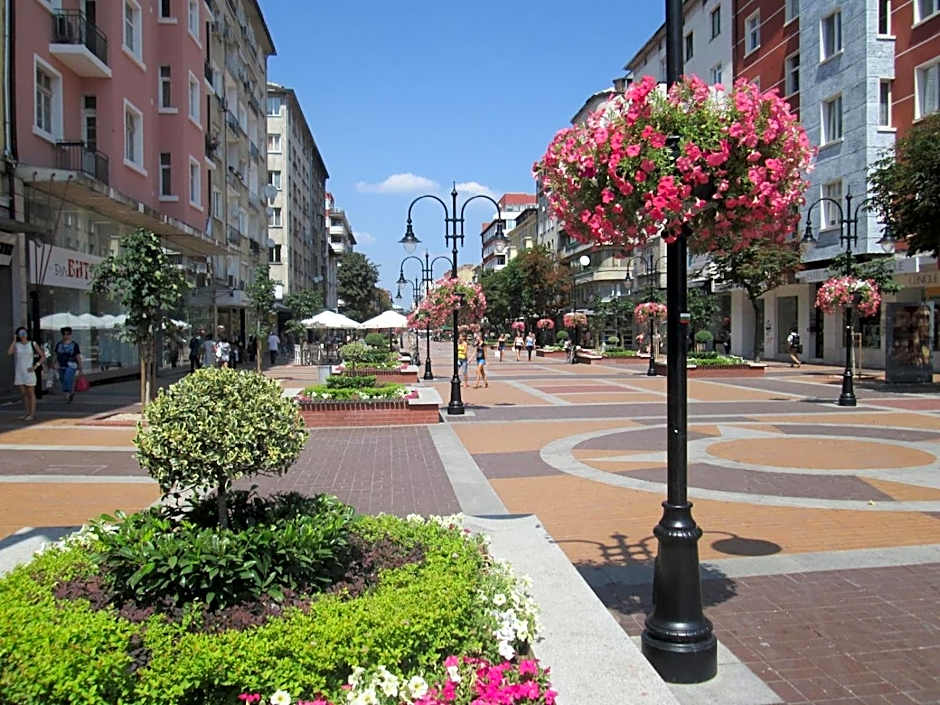 Grand Vitosha Apartments