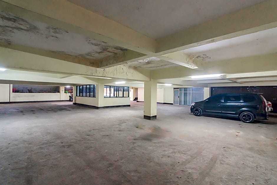 RedDoorz near Sukabumi Station 2