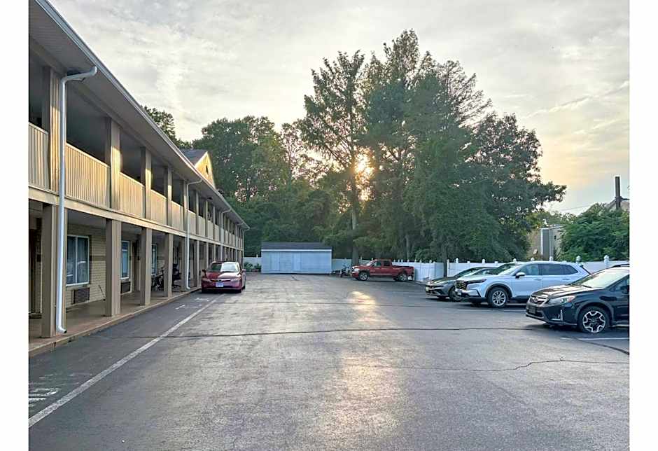 Motel 6 Old Saybrook, CT
