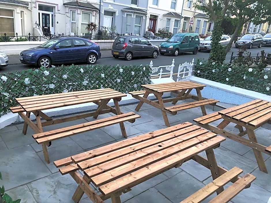 Voyage Hostel - Rooms with Shared Kitchen