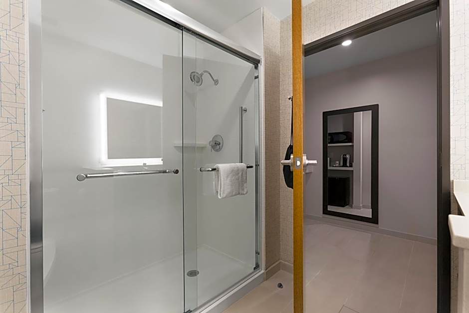 Holiday Inn Express - Lake Park by IHG