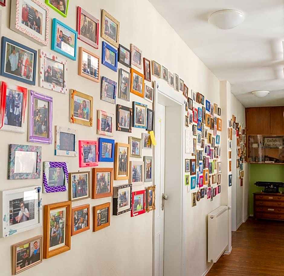 Lotte - The Backpackers