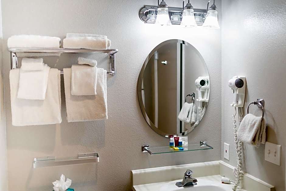 Friday Harbor Suites