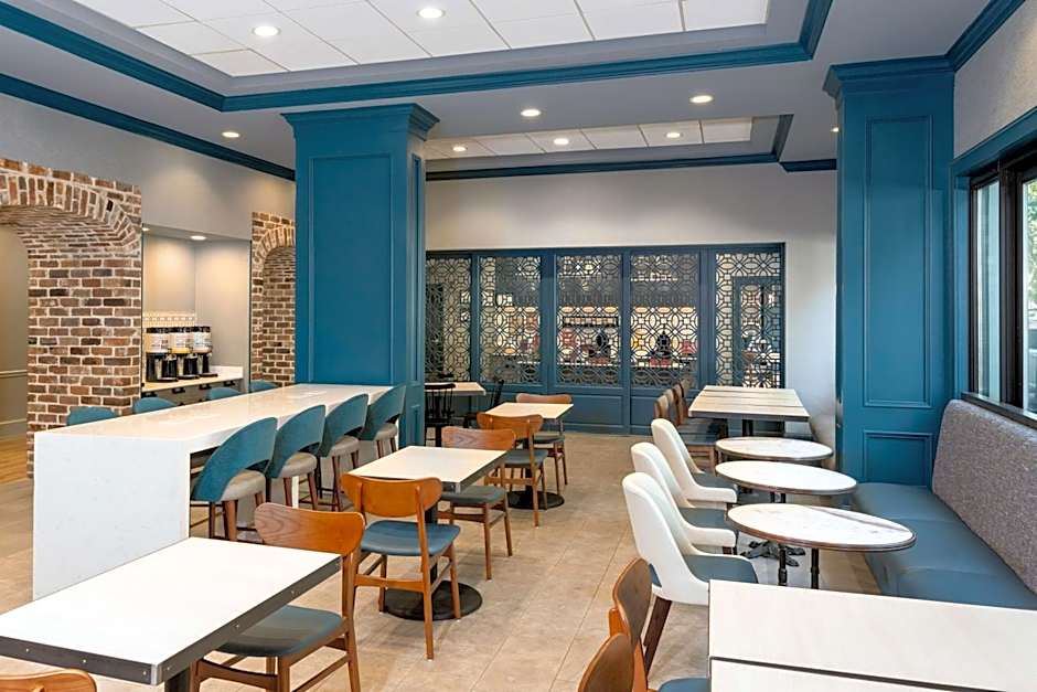 Hampton Inn By Hilton Savannah Historic District