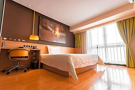 IU Compact U S Bed Room