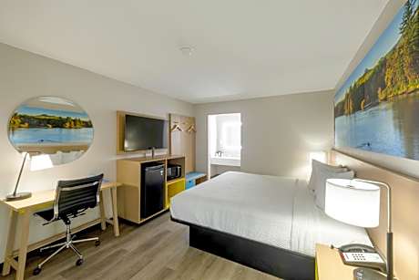 Days Inn & Suites by Wyndham Bossier City - Casino Area