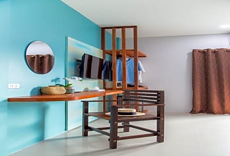 Deluxe Twin Room with Balcony