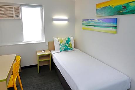 Economy Single Room with Shared Bathroom