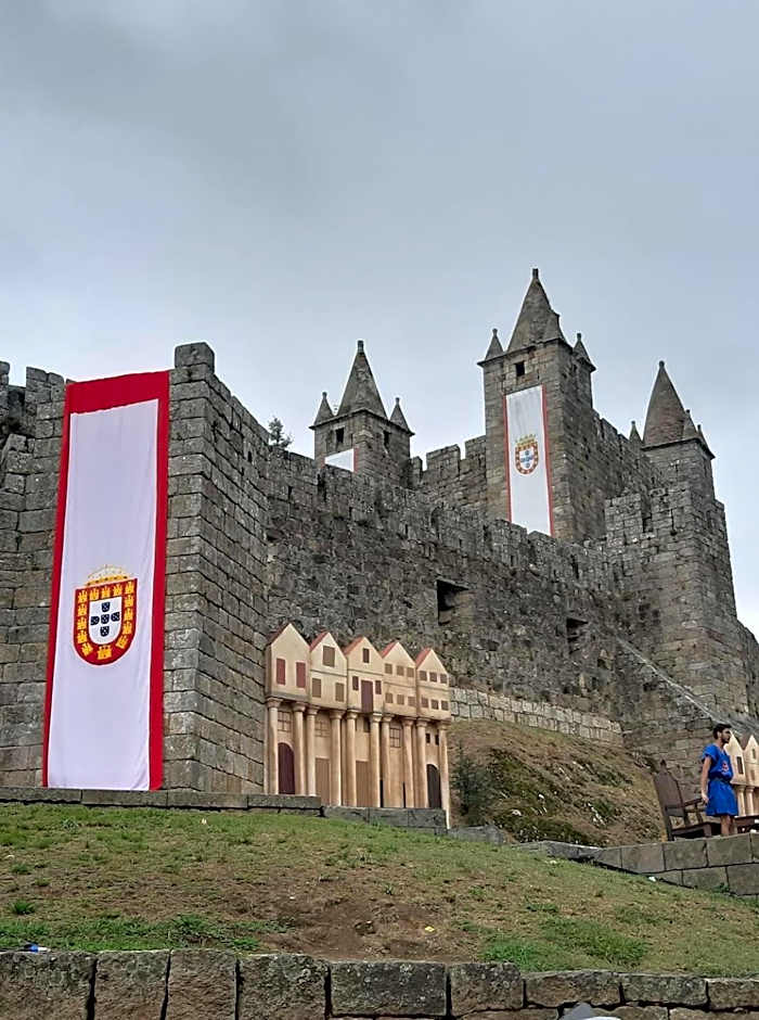 Feira Hostel & Suites