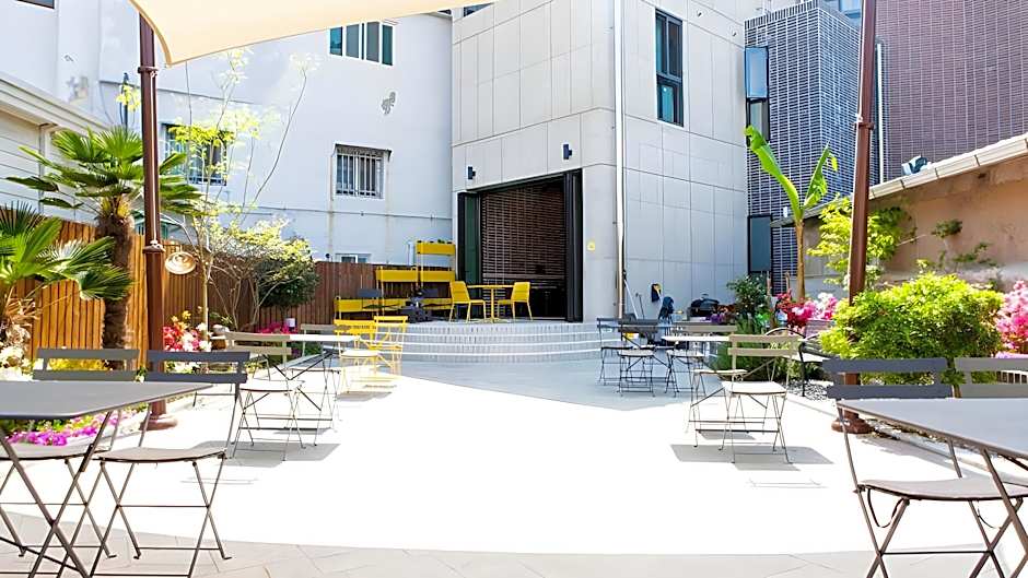 Baguni Hostel