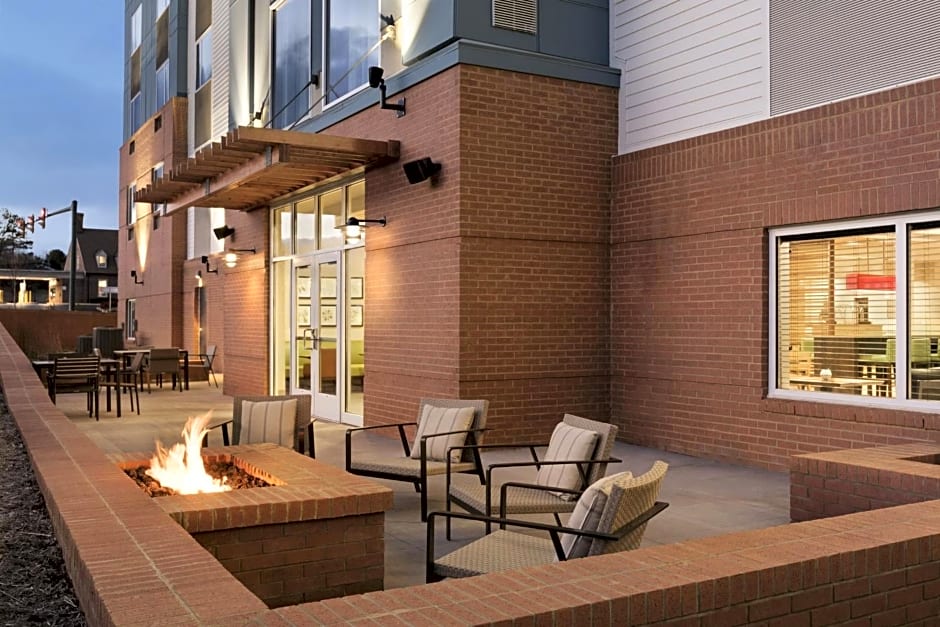 Country Inn & Suites by Radisson, Charlottesville-UVA, VA