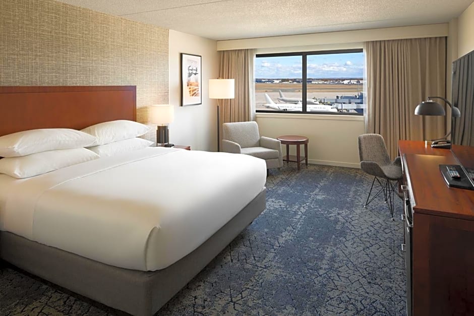 Sheraton Hartford Hotel at Bradley Airport